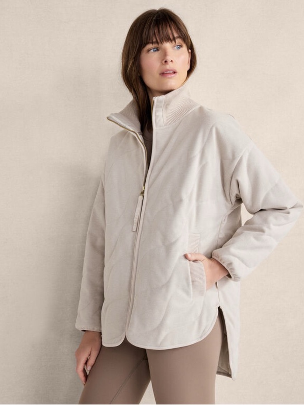 Varley Libby Plush Quilted Jacket in
Light Sand